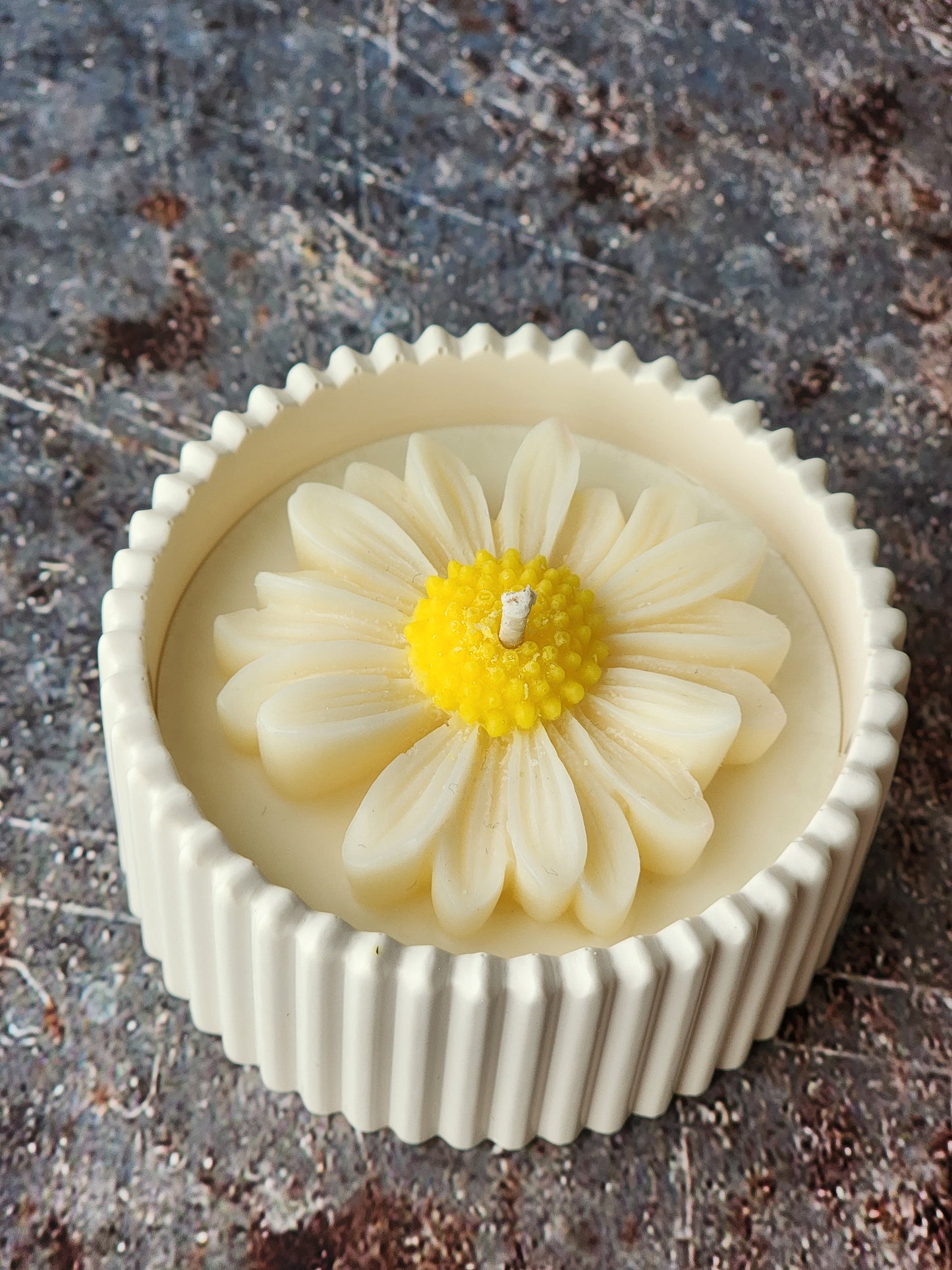 Daisy / Sunflower Candle