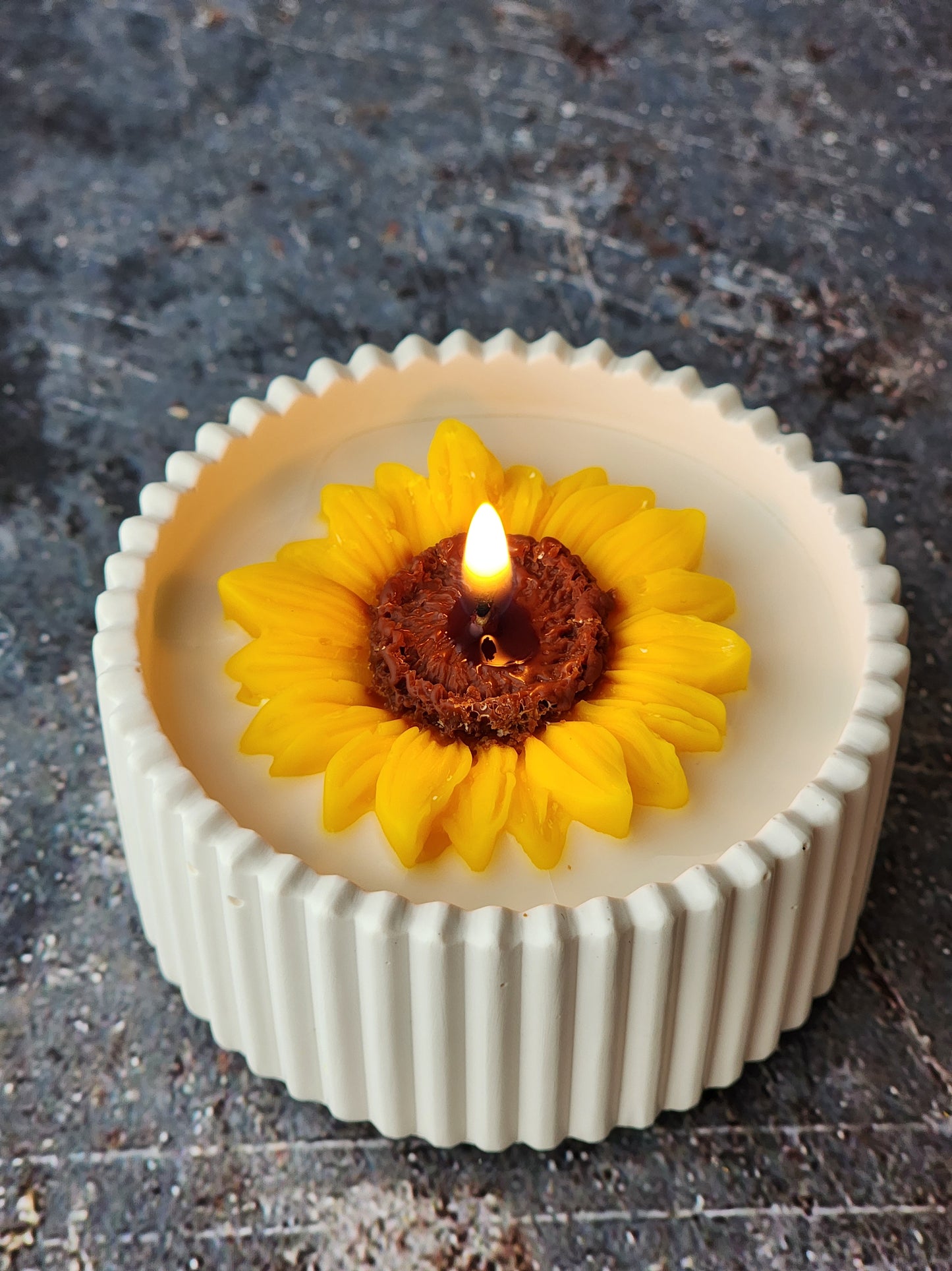 Daisy / Sunflower Candle